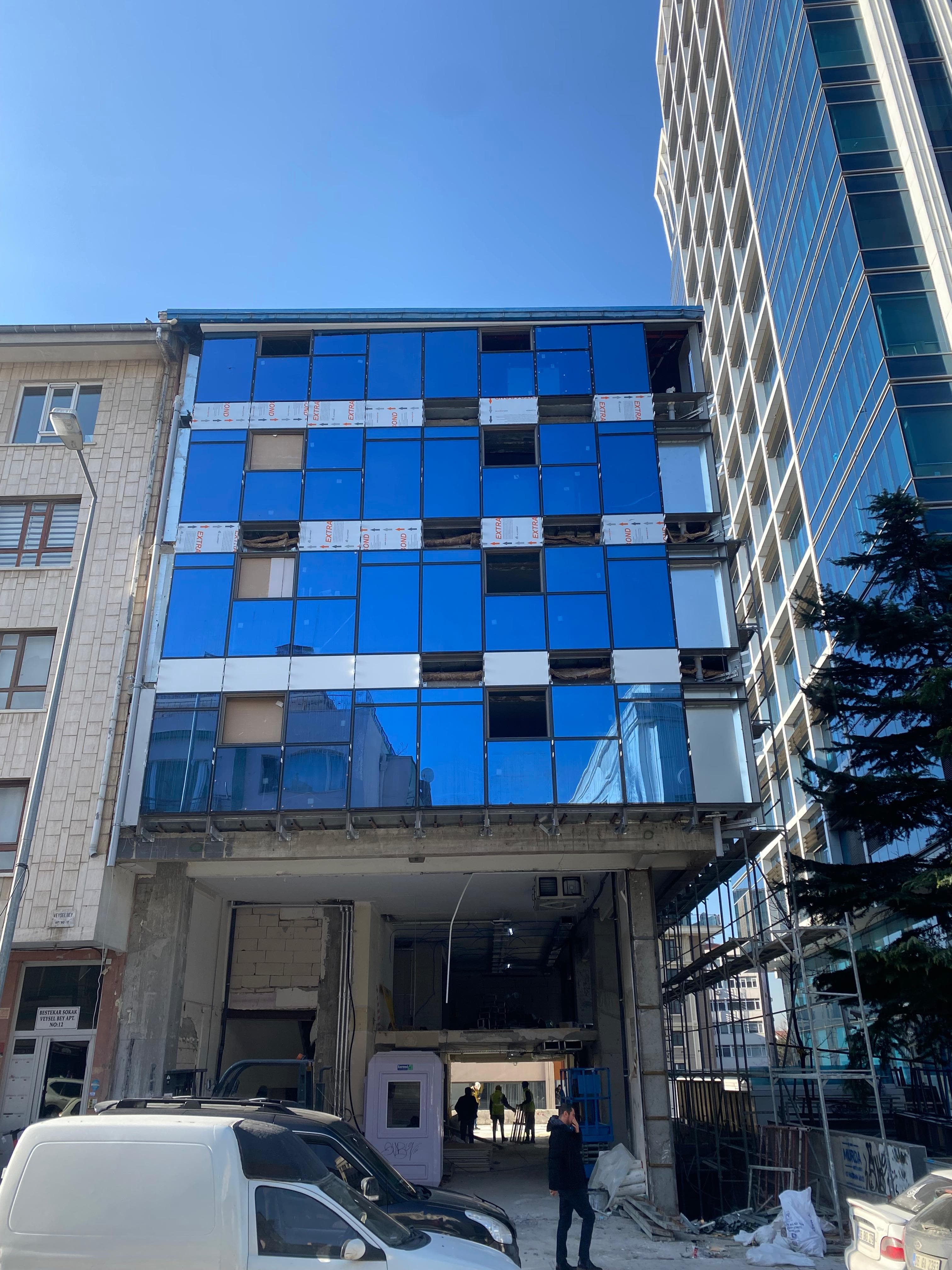 LiV HOSPITAL Ek Bina